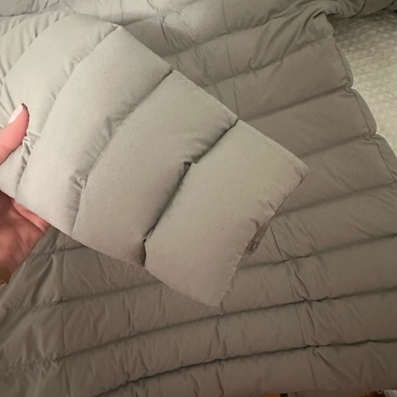 Mackage puffer coat with fox fur hood - Picture 4 of 10